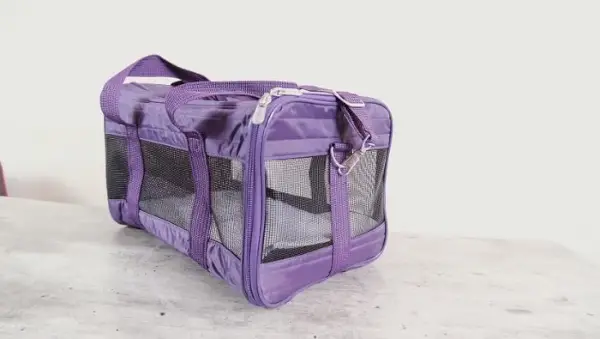 Sherpa Original Deluxe Pet Carrier Review