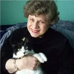 16 En İyi Kedi Uzmanı, Ürkek Kedilerle Başa Çıkmak İçin İpuçları Paylaşıyor' title=