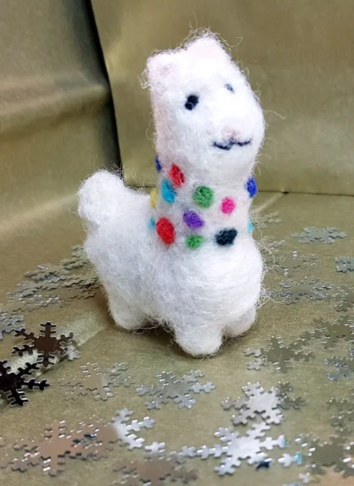 17+ nápadů na sváteční dekorace bezpečné pro kočky (ilustrovaný průvodce)' title=