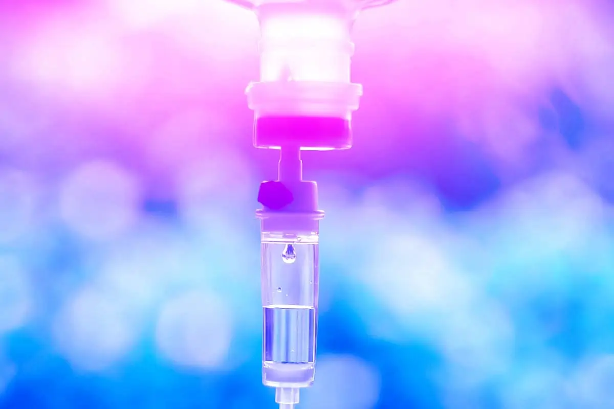 Fluid therapy for cats