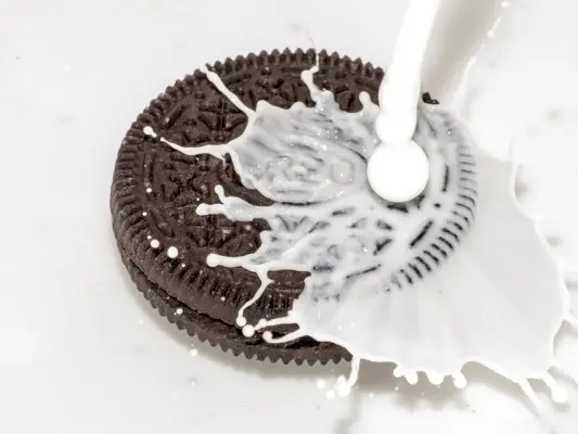 Oreo-Keks mit Milch