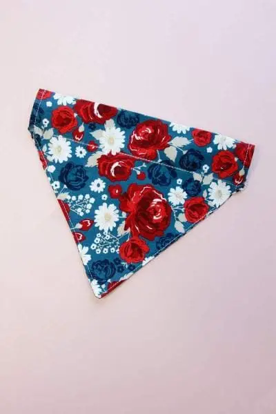 Easy Dog Bandana Pattern – ilmainen ompeluopas