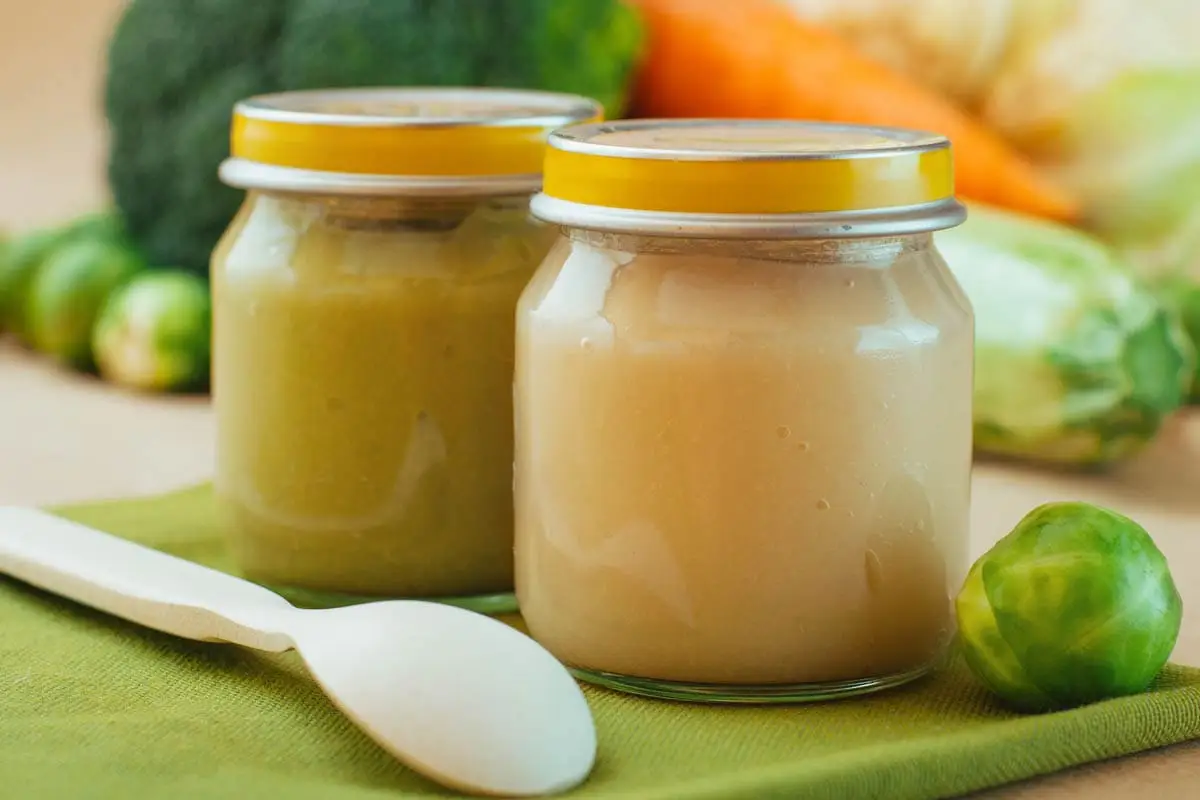 Cats can eat baby food if it doesn